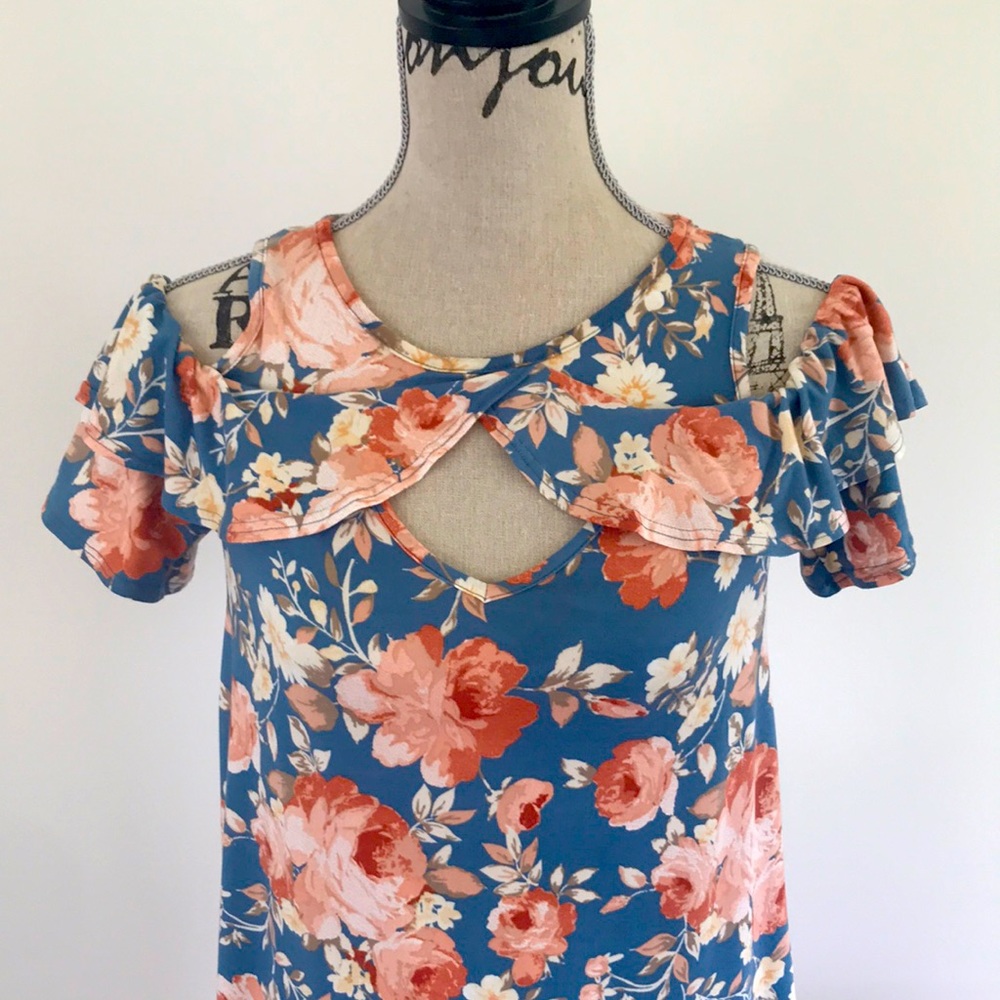 Pretty Floral Off Shoulder Ruffle Dress - Picture 5 of 8